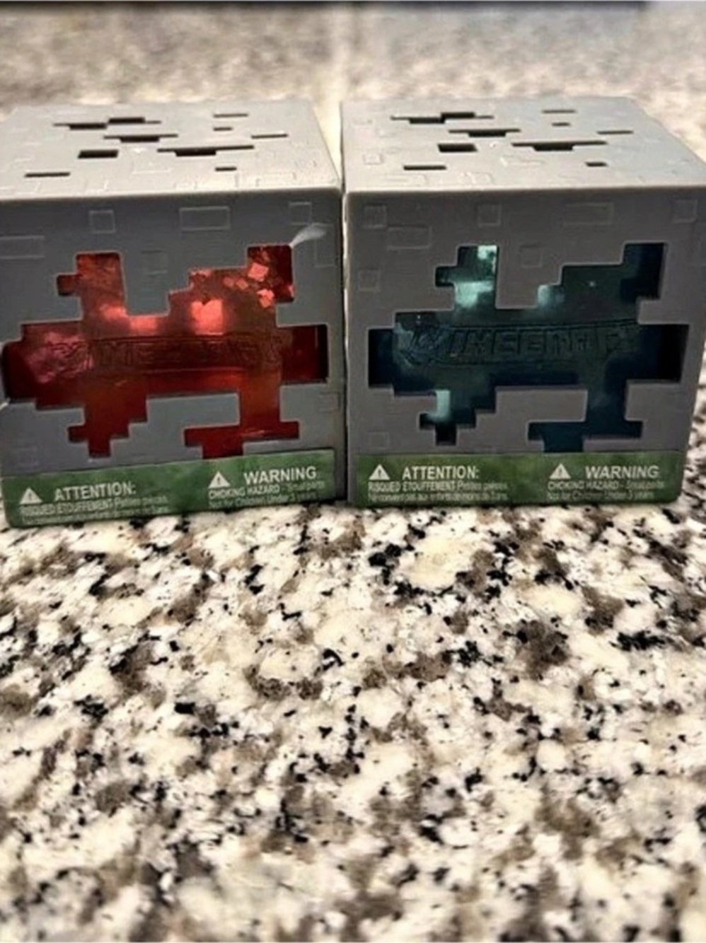 Minecraft Jelly Cubes Red & Green 2-Piece Set NWT